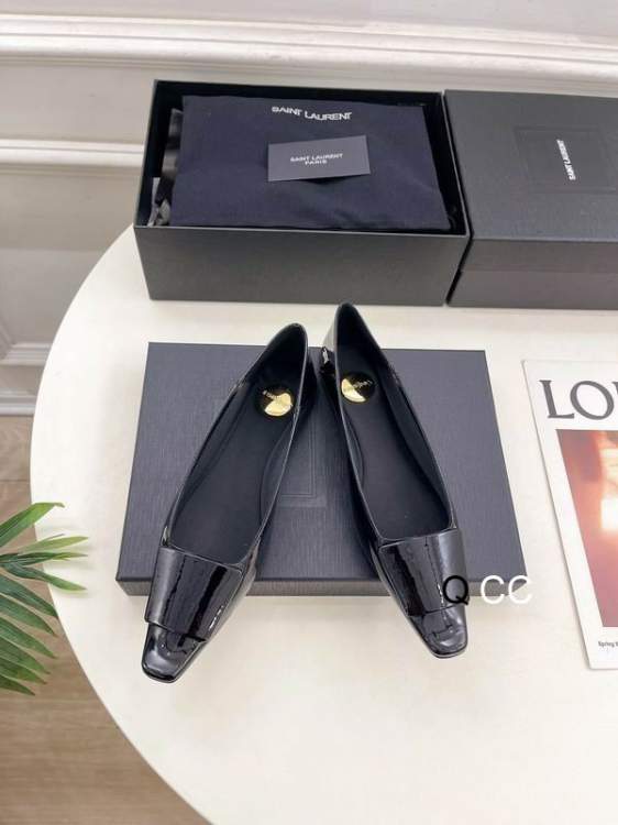 Picture of YSL Shoes _SKUYSLsz35-40XC120220529